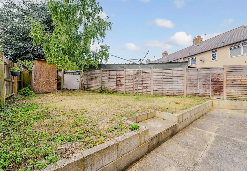 Rear Garden - Maple Road, Dartford, Kent - Wards of Kent