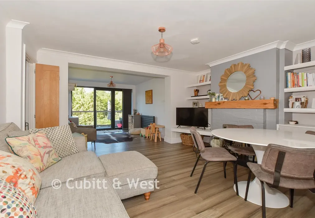Lounge/Dining Room - Rothermead, Mayfield, East Sussex - Wards of Kent