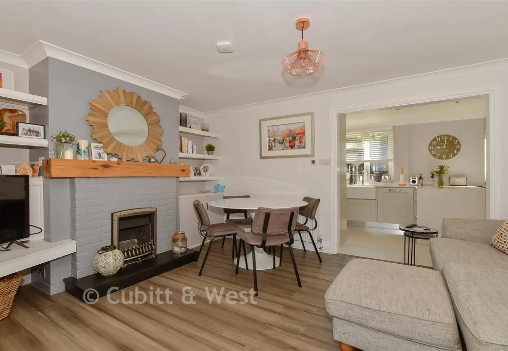 Lounge/Dining Room - Rothermead, Mayfield, East Sussex - Wards of Kent