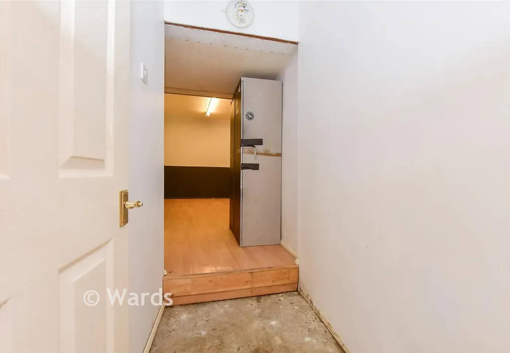 Internal Lifestyle Photograph - Tower Hamlets Street, Tower Hamlets, Kent - Wards of Kent