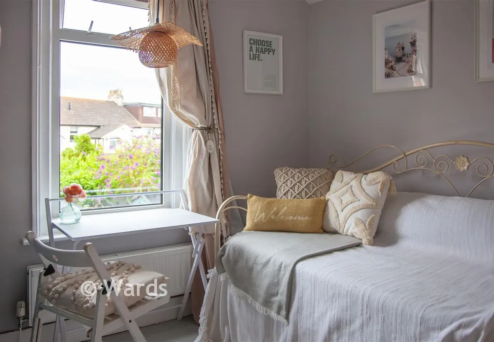 Internal Lifestyle - St. Leonard's Road, Hythe, Kent - Wards of Kent