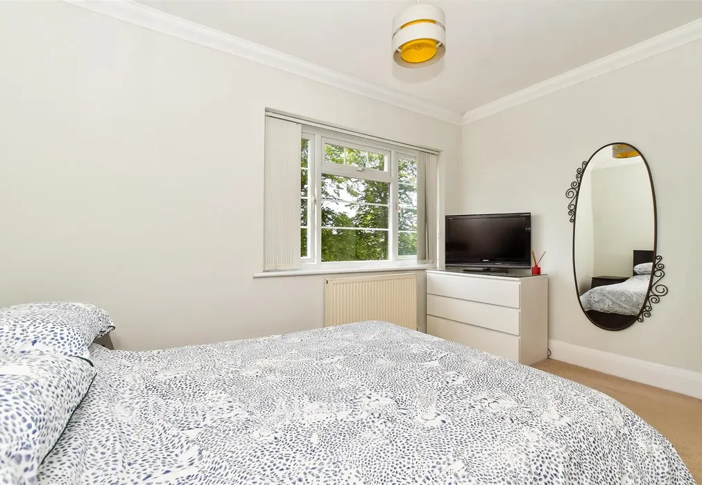 Bedroom 2 - Upminster Road, Hornchurch, Essex - Wards of Kent