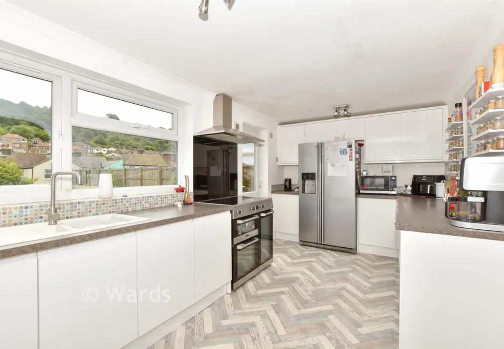 Kitchen - Folkestone Road, Dover, Kent - Wards of Kent