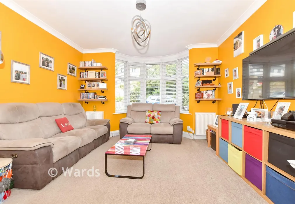 Lounge - Folkestone Road, Dover, Kent - Wards of Kent
