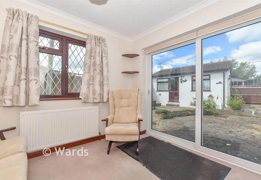 Sun Room - Cobsden Road, St Mary's Bay, Romney Marsh, Kent - Wards of Kent
