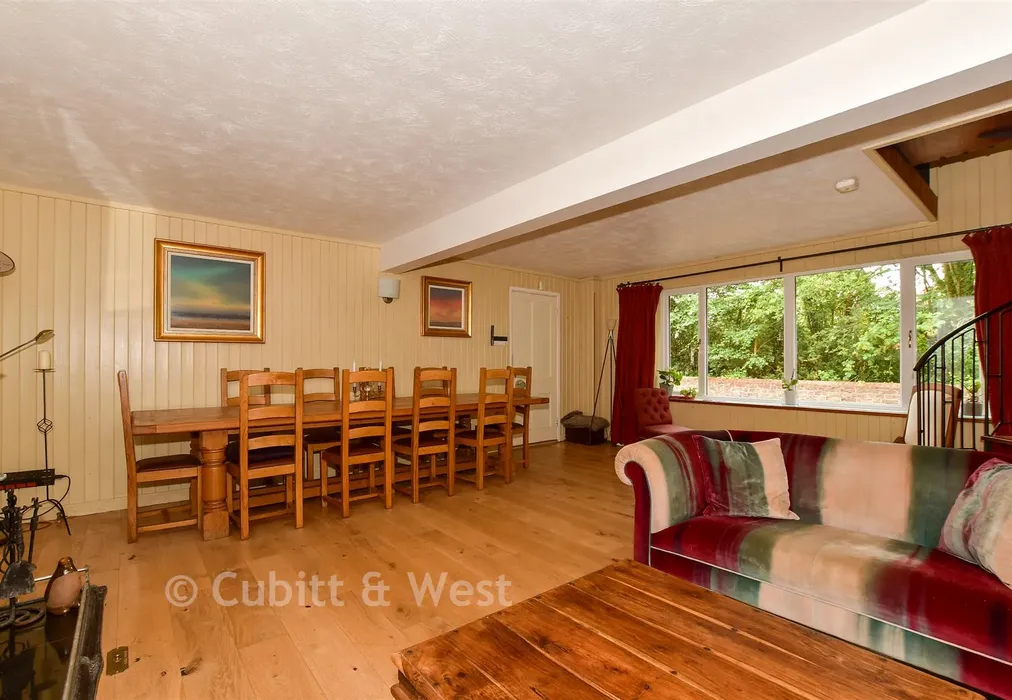 Lounge - Jolesfield, Partridge Green, West Sussex - Wards of Kent