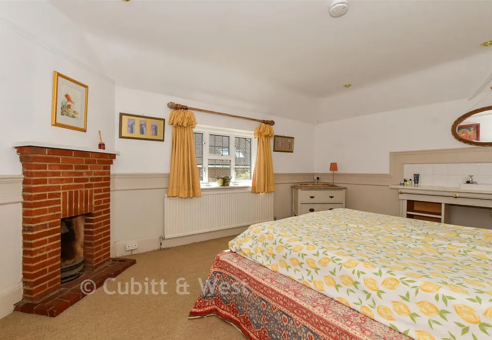 Bedroom 2 - Moat Road, East Grinstead, West Sussex - Wards of Kent