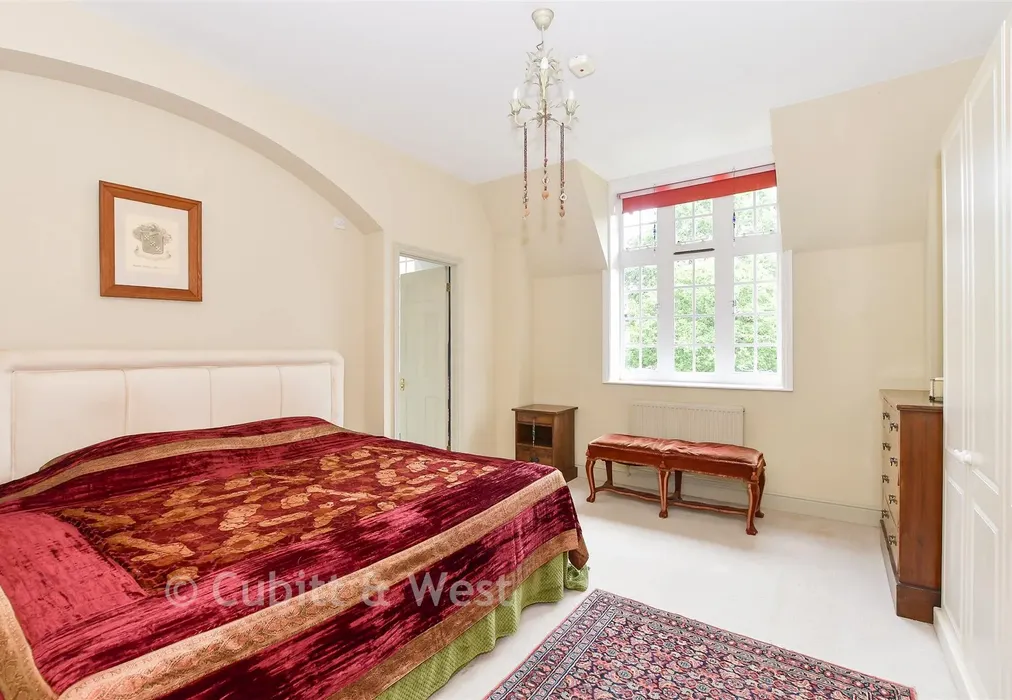 Bedroom 1 - Mill Lane, North Chailey, Lewes, East Sussex - Wards of Kent