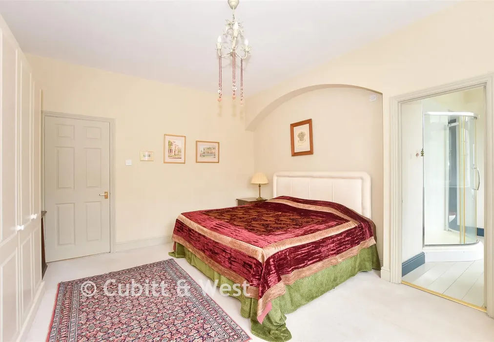 Bedroom 1 - Mill Lane, North Chailey, Lewes, East Sussex - Wards of Kent