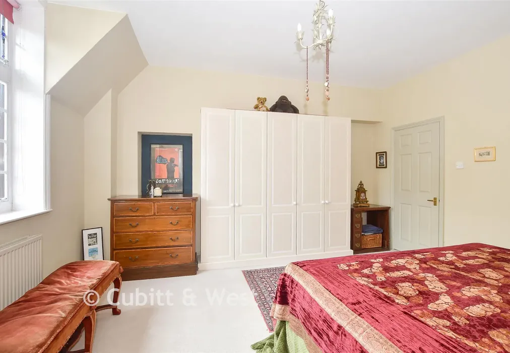 Bedroom 1 - Mill Lane, North Chailey, Lewes, East Sussex - Wards of Kent