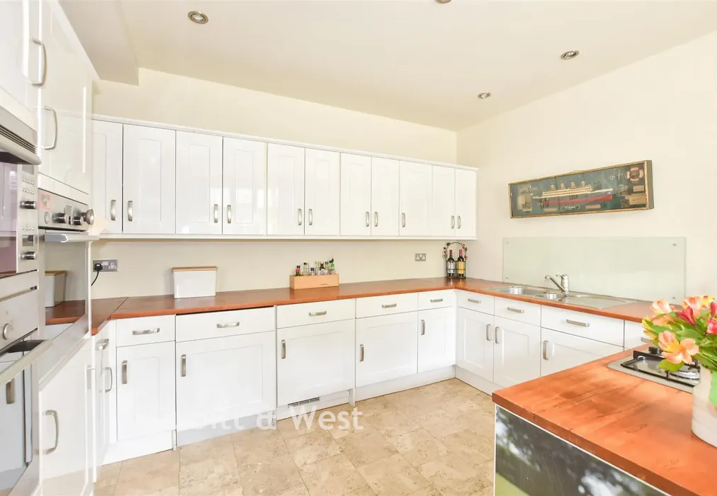 Kitchen/Breakfast Room - Mill Lane, North Chailey, Lewes, East Sussex - Wards of Kent