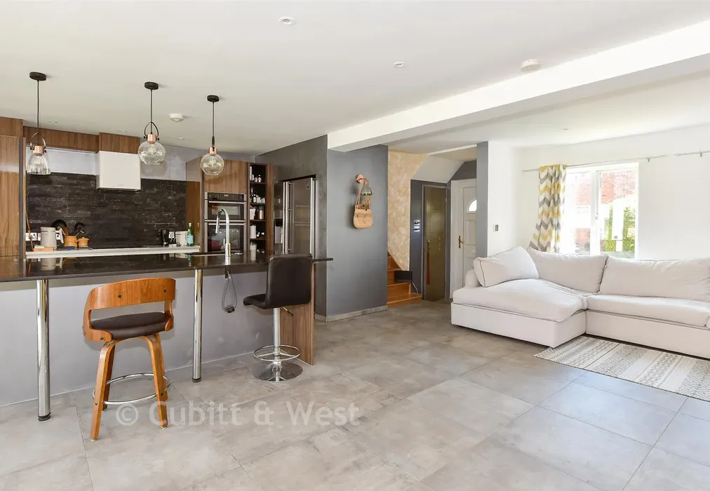 Kitchen - The Spinney, Pulborough, West Sussex - Wards of Kent