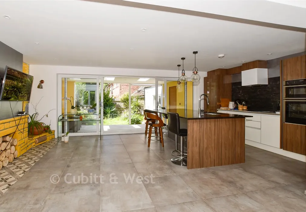 Kitchen - The Spinney, Pulborough, West Sussex - Wards of Kent