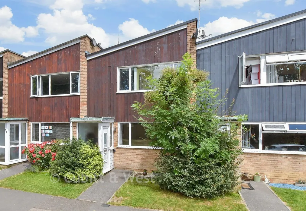 Front WEB - Taylors Crescent, Cranleigh, Surrey - Wards of Kent