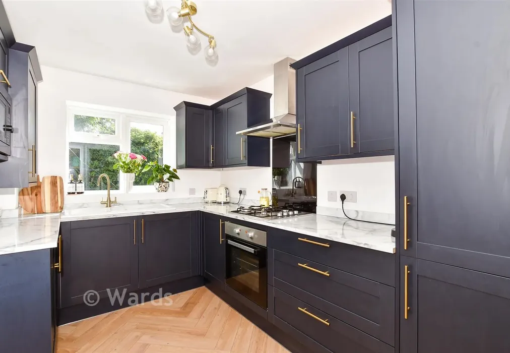 Kitchen - Thistledown, Weavering, Maidstone, Kent - Wards of Kent