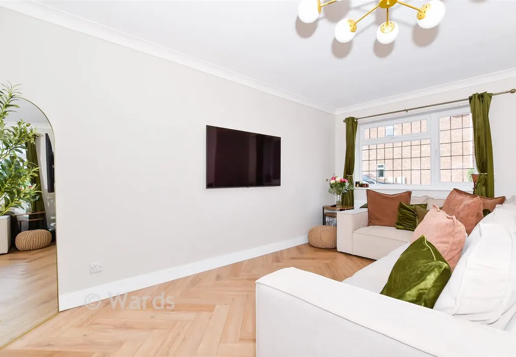 Lounge - Thistledown, Weavering, Maidstone, Kent - Wards of Kent