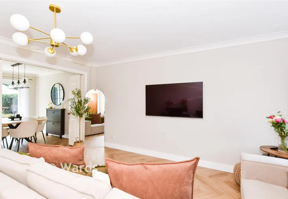 Lounge - Thistledown, Weavering, Maidstone, Kent - Wards of Kent