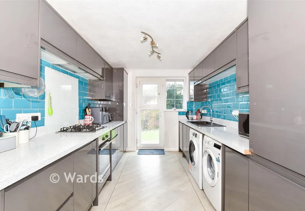 Kitchen - Pennine Way, Downswood, Maidstone, Kent - Wards of Kent