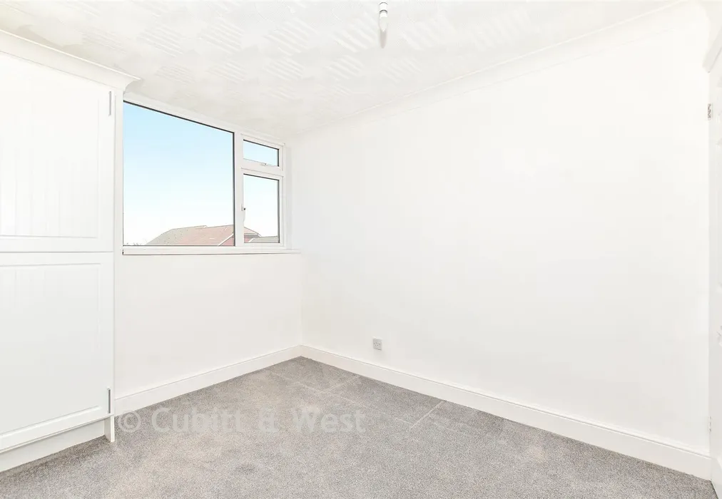 Bedroom 2 - Highland Road, Southsea, Hampshire - Wards of Kent