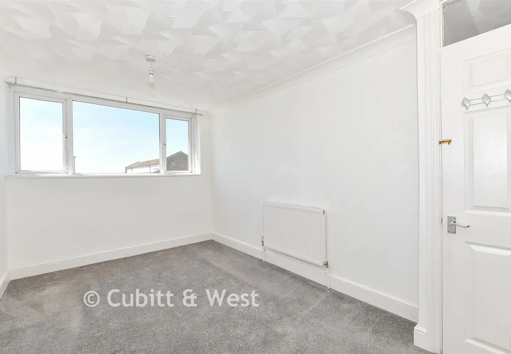 Bedroom 1 - Highland Road, Southsea, Hampshire - Wards of Kent
