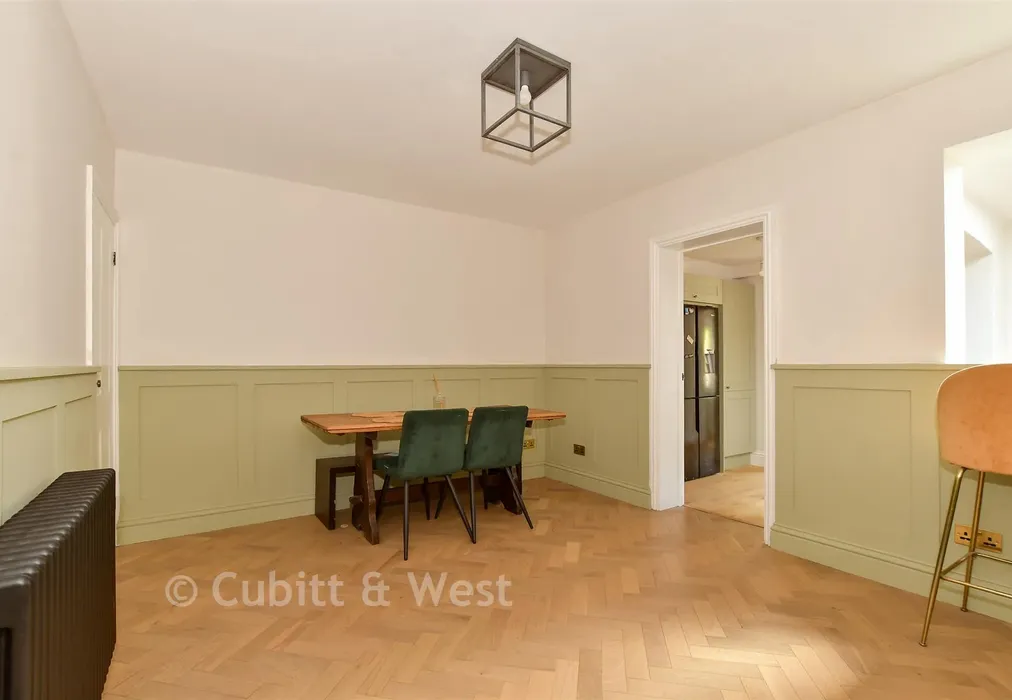 Dining Room - Lawns Road, Rudgwick, West Sussex - Wards of Kent