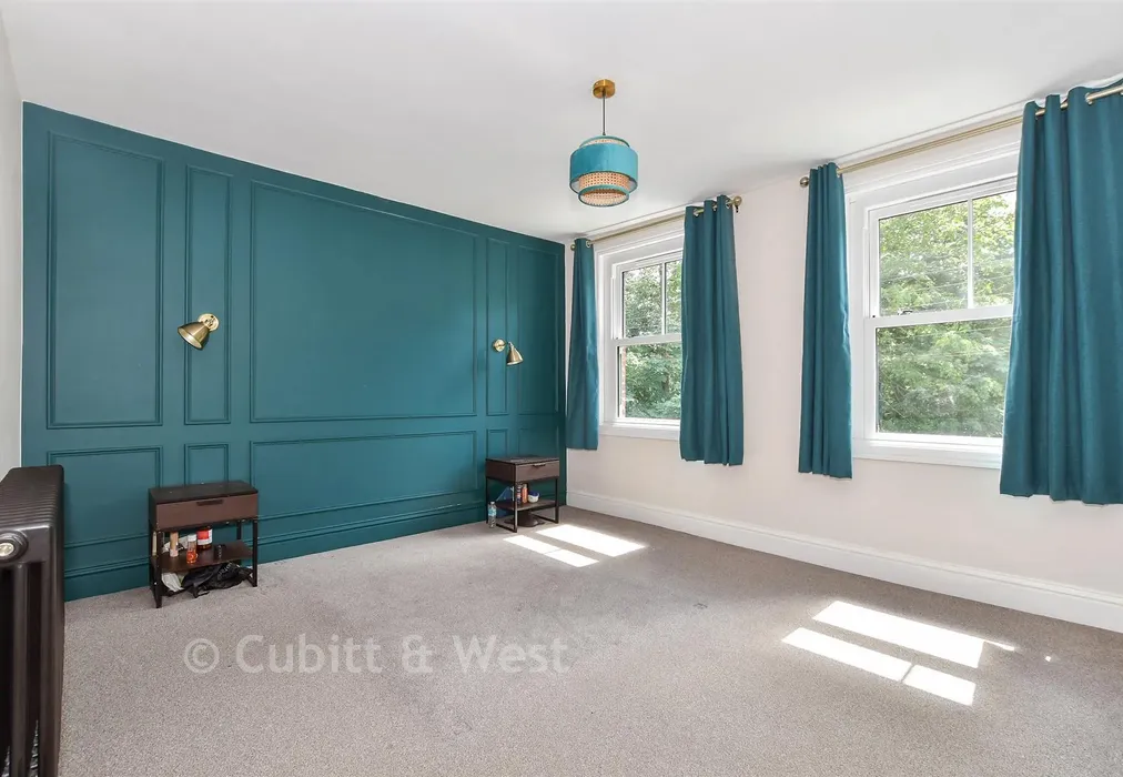 Bedroom 1 - Lawns Road, Rudgwick, West Sussex - Wards of Kent