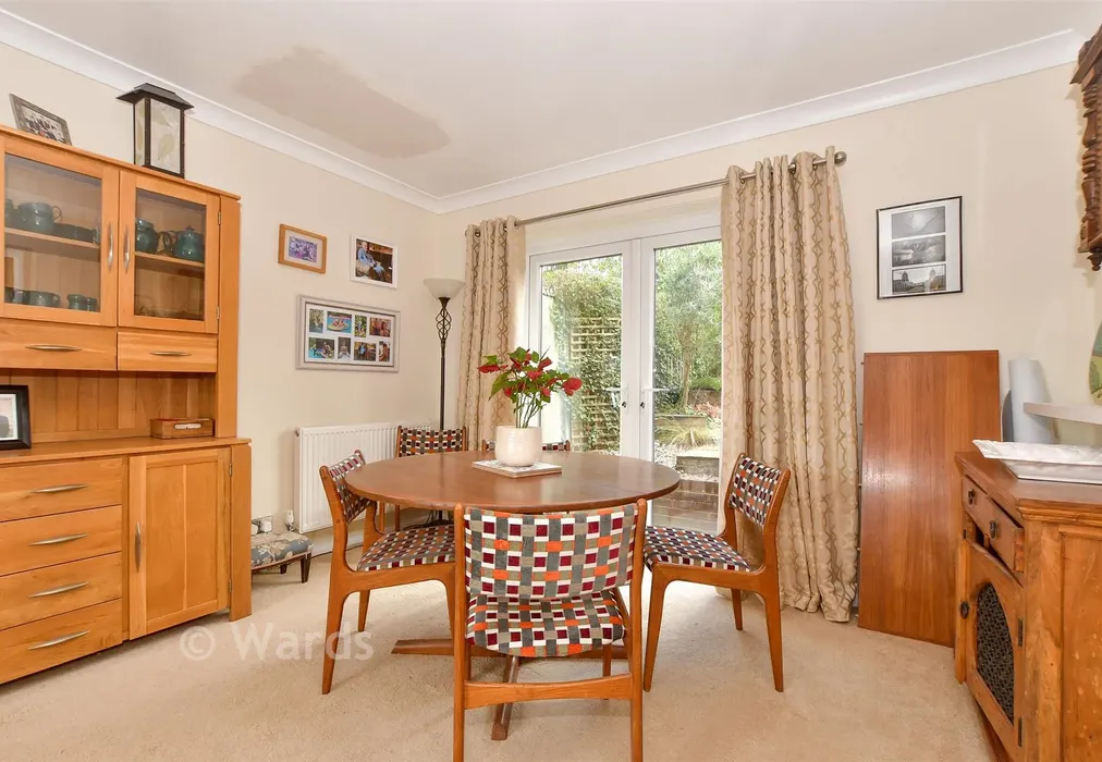 Dining Room - Bankfields, Headcorn, Ashford, Kent - Wards of Kent