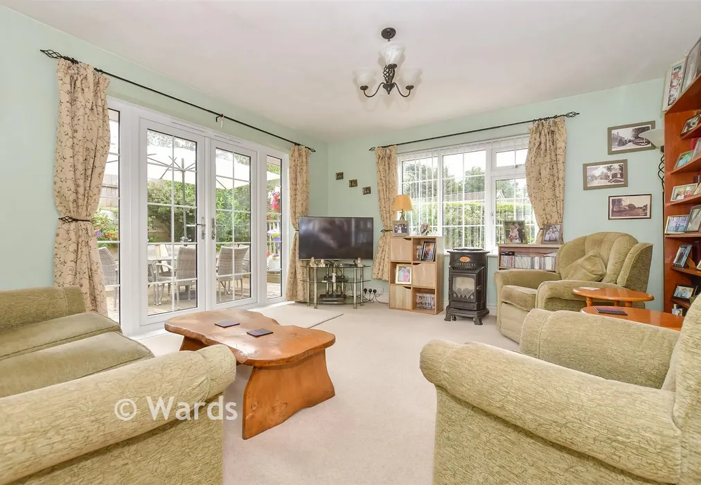 Lounge - St. Andrew's Gardens, Shepherdswell, Kent - Wards of Kent