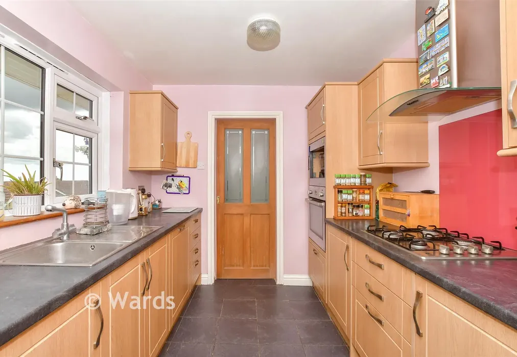 Kitchen - St. Andrew's Gardens, Shepherdswell, Kent - Wards of Kent