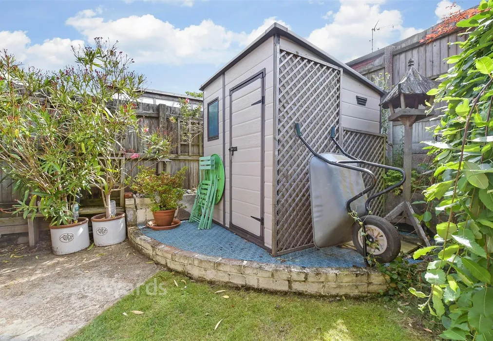 Workshop/Outbuildings - St. Andrew's Gardens, Shepherdswell, Kent - Wards of Kent