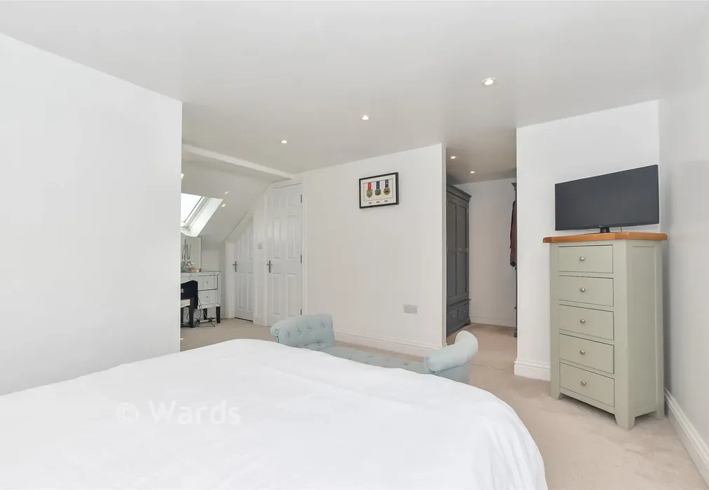 Bedroom 1 - Forest Avenue, Ashford, Kent - Wards of Kent