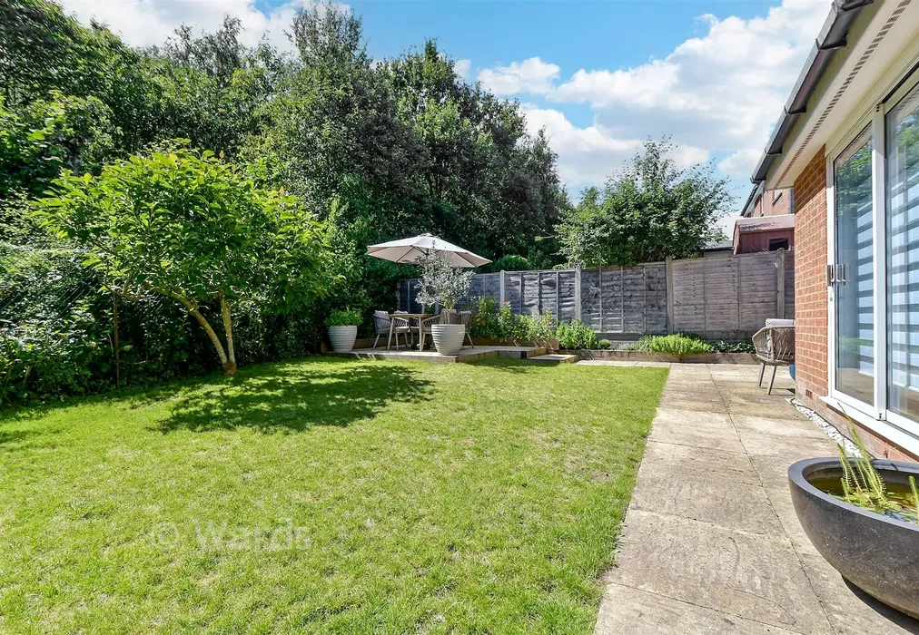 Rear Garden - Forest Avenue, Ashford, Kent - Wards of Kent