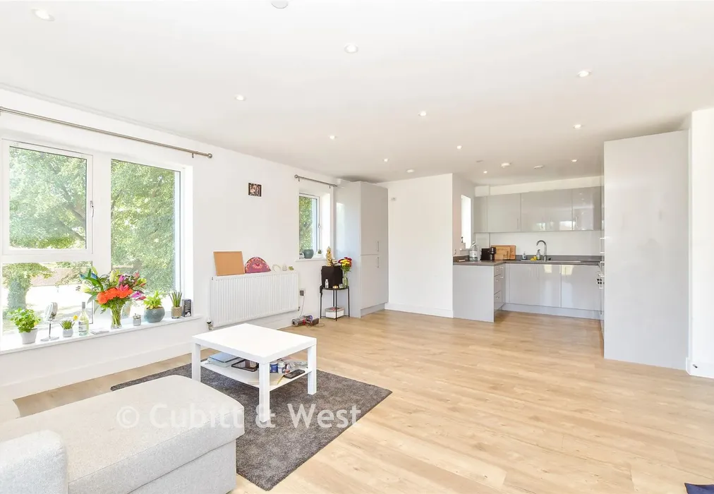 Sitting Room/Dining/Kitchen - Boundary Lane, Chichester, West Sussex - Wards of Kent