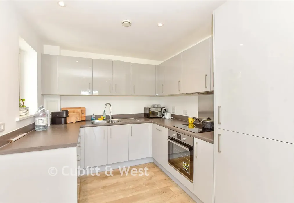 Sitting Room/Dining/Kitchen - Boundary Lane, Chichester, West Sussex - Wards of Kent