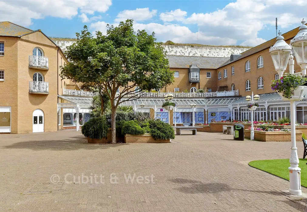 Surrounding Area - Flat 41 Starboard Court, Brighton Marina Village, East Sussex - Wards of Kent
