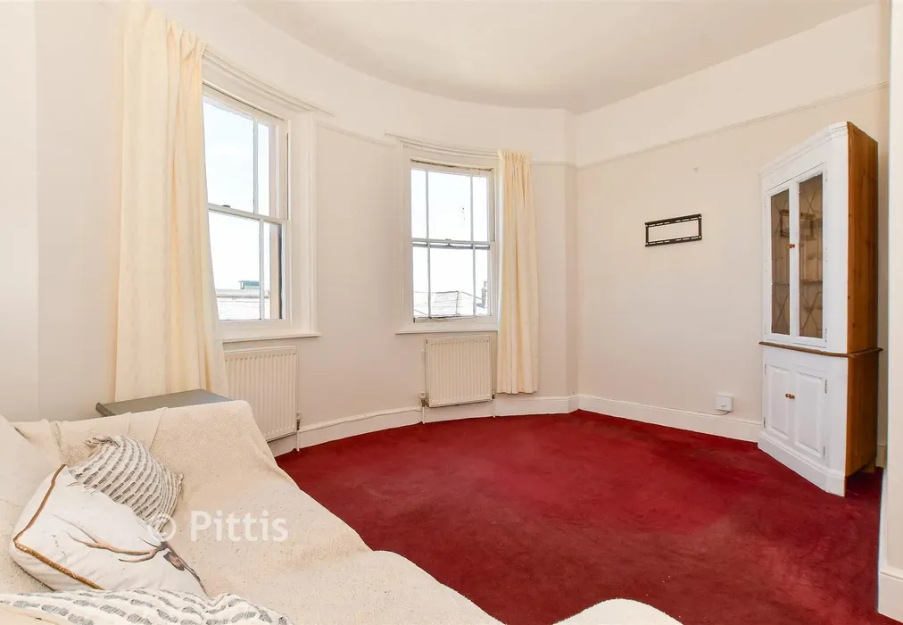 Lounge/Dining Room - Royal Crescent, Sandown, Isle of Wight - Wards of Kent