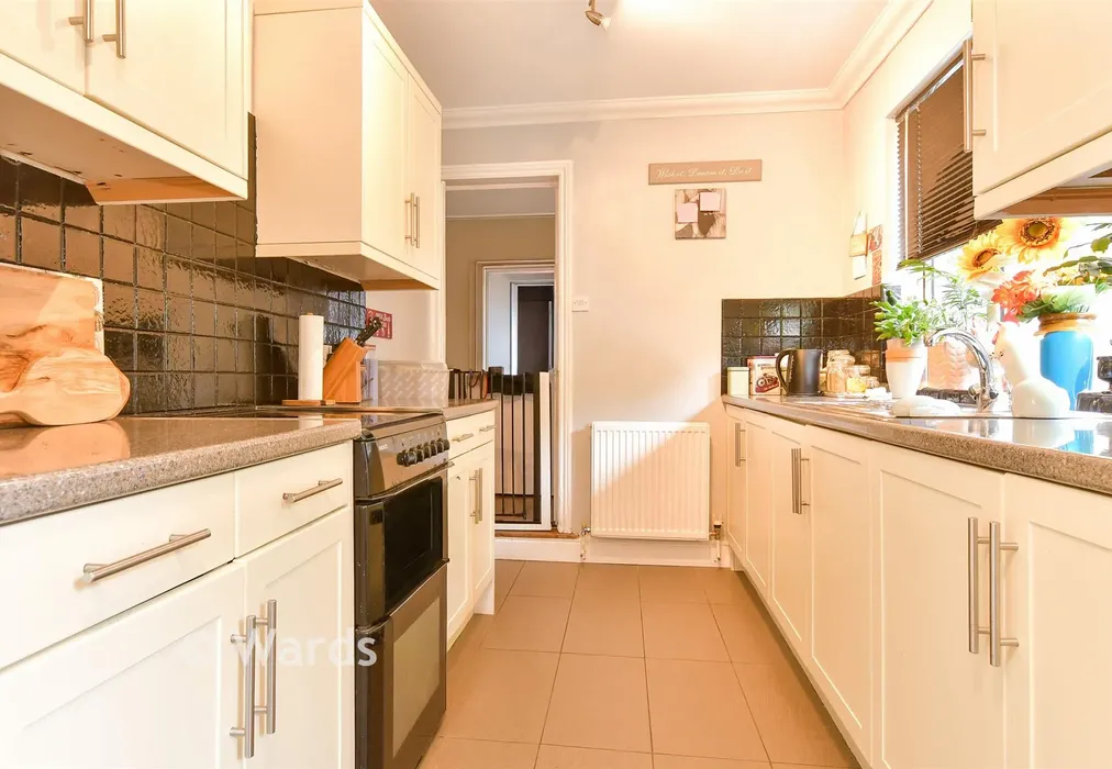 Kitchen - Cecil Road, Rochester, Kent - Wards of Kent