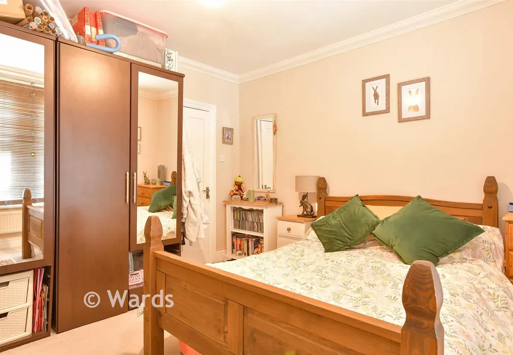 Bedroom 1 - Cecil Road, Rochester, Kent - Wards of Kent