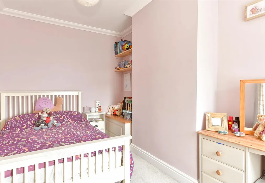 Bedroom 2 - Cecil Road, Rochester, Kent - Wards of Kent