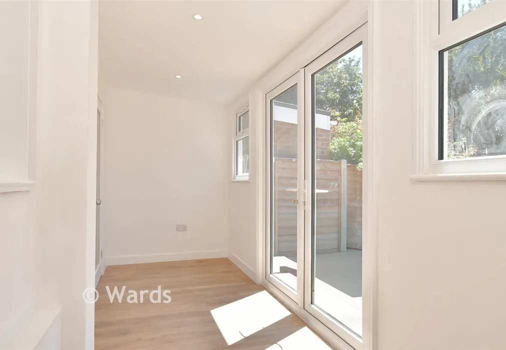 Garden Room - Stonebridge Road, Northfleet, Kent - Wards of Kent