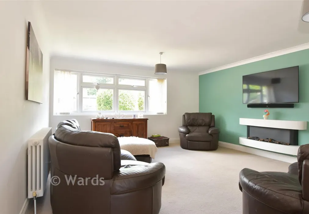 Lounge - Fairlight Cross, Longfield, Kent - Wards of Kent