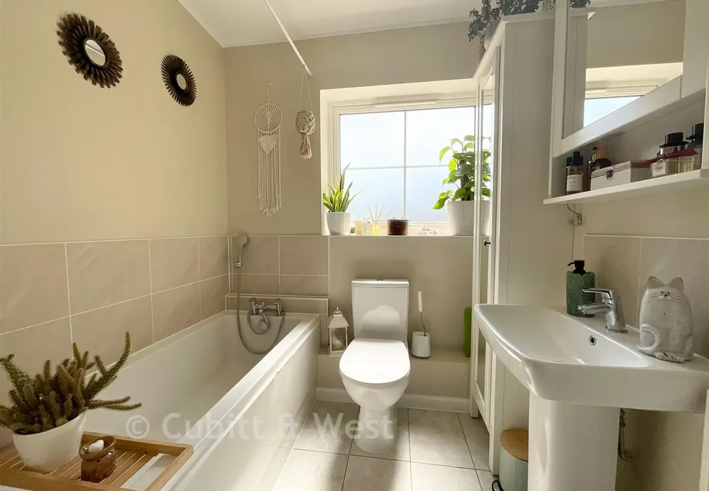 Bathroom - Tagalie Square, Worthing, West Sussex - Wards of Kent