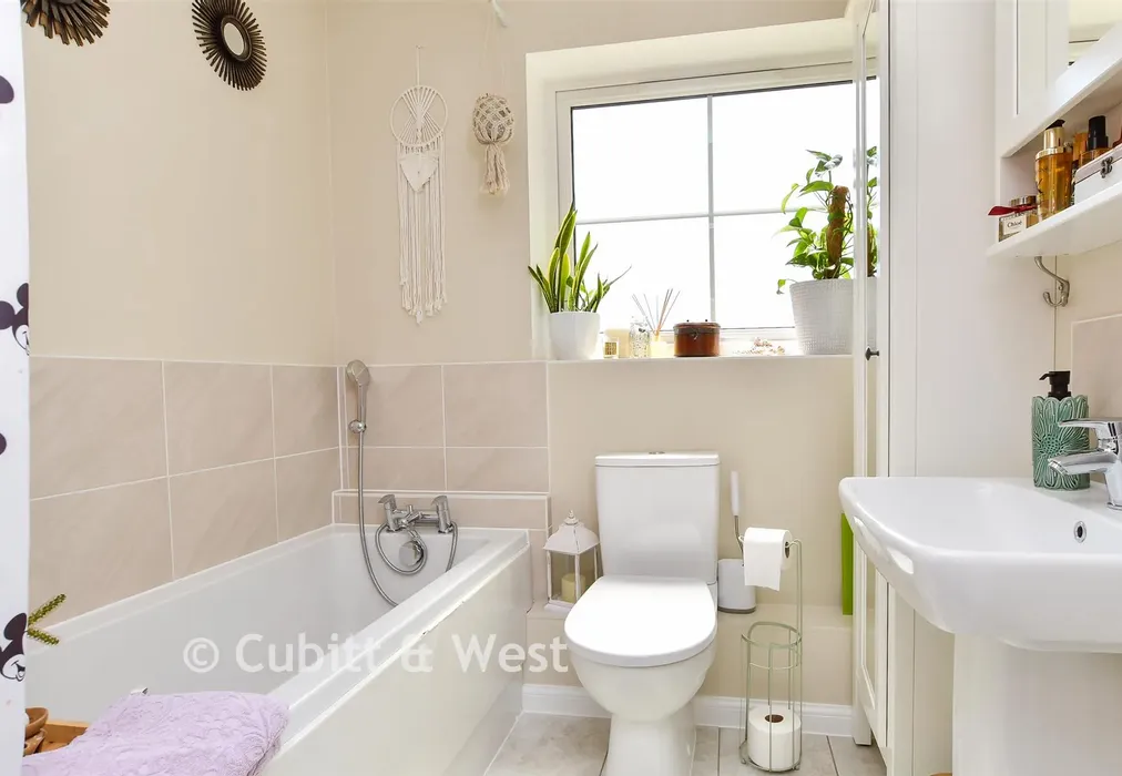 Bathroom - Tagalie Square, Worthing, West Sussex - Wards of Kent