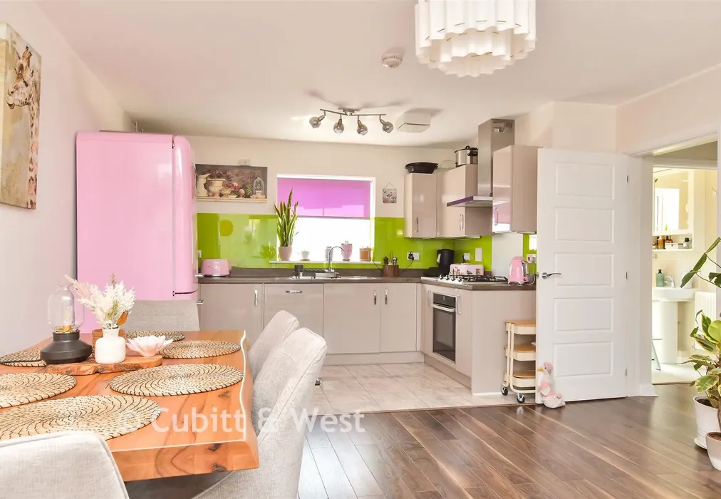 Lounge/ Kitchen - Tagalie Square, Worthing, West Sussex - Wards of Kent