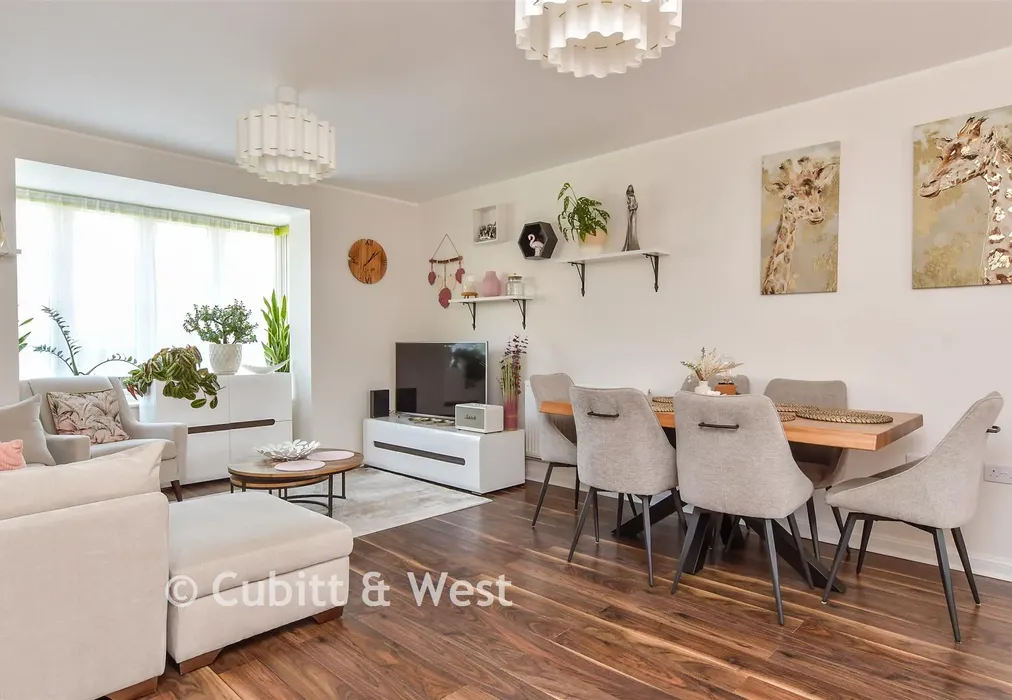 Lounge/ Kitchen - Tagalie Square, Worthing, West Sussex - Wards of Kent