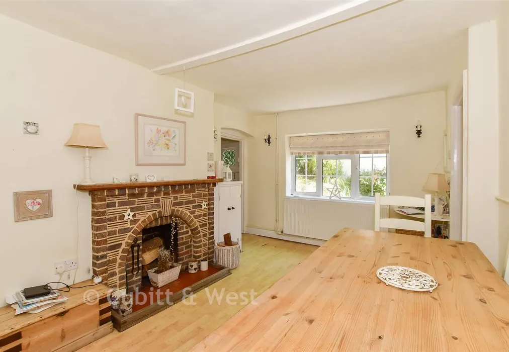 Dining Area - Lower Street, Pulborough, West Sussex - Wards of Kent