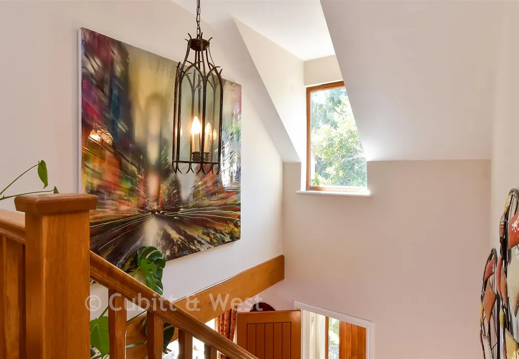 Internal Lifestyle Photograph - Stall House Lane, North Heath, Pulborough, West Sussex - Wards of Kent