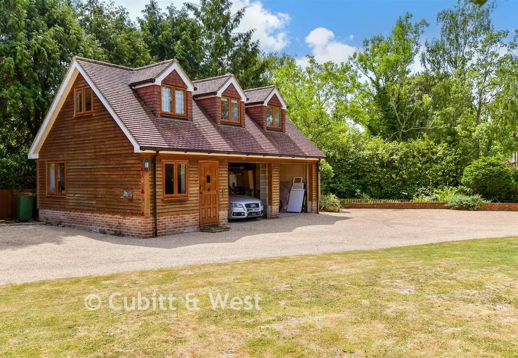 Workshop/Outbuildings - Stall House Lane, North Heath, Pulborough, West Sussex - Wards of Kent