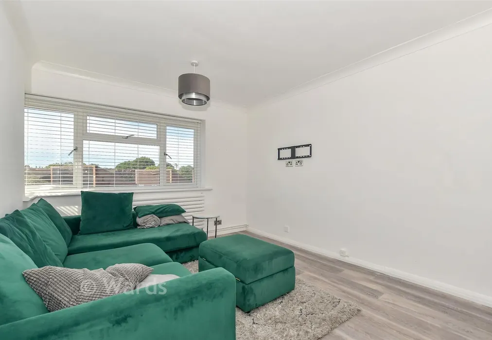 Lounge - Cressfield, Ashford, Kent - Wards of Kent