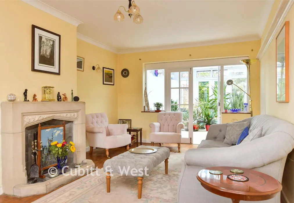 Lounge - Brook Lane, Ferring, West Sussex - Wards of Kent